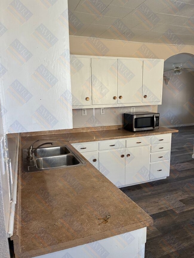 Building Photo - Available Now! Call our office for more in...