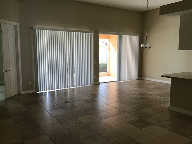 Building Photo - 11938 Charlton Ln