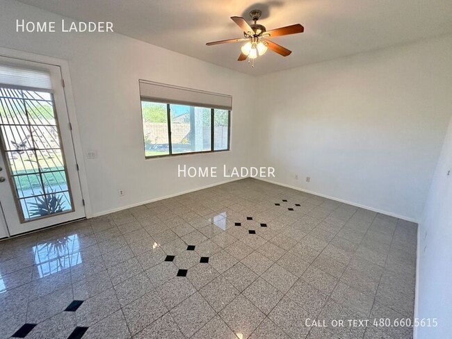 Building Photo - 13201 W Rimrock-