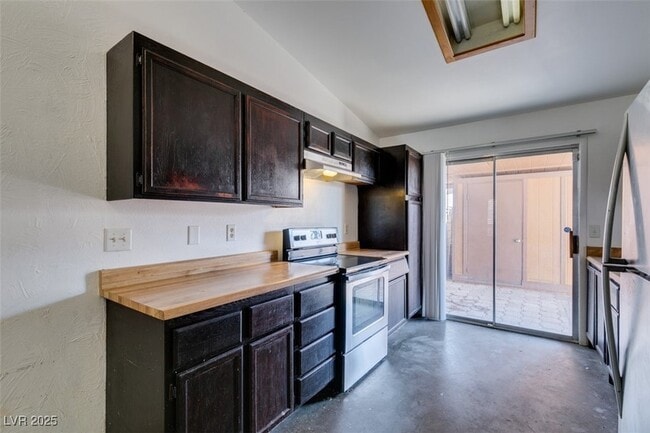 Building Photo - 1803 Discus Dr