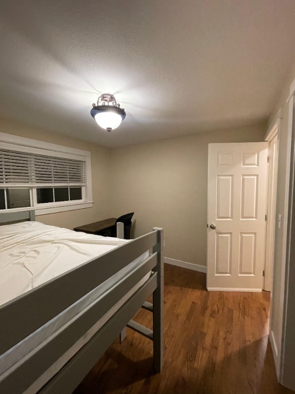 Building Photo - 13341 31st Ave NE