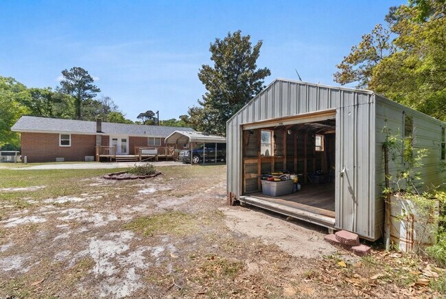 Building Photo - 624 Jabbertown Rd