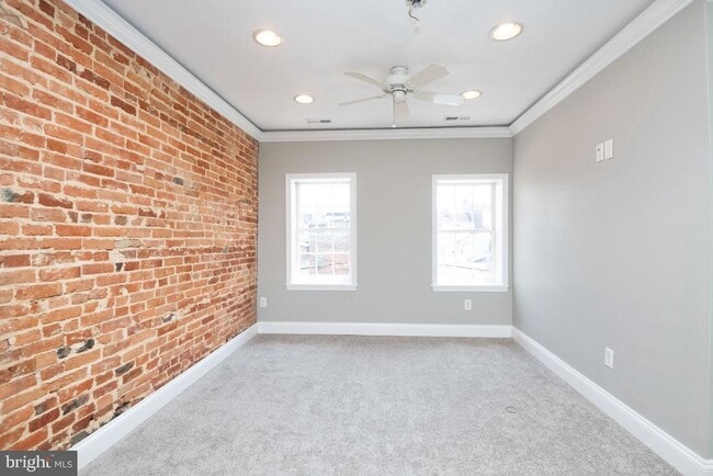 Building Photo - 520 S Bethel St