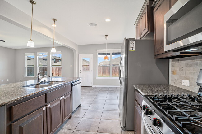Building Photo - 10237 Little Falls Trail