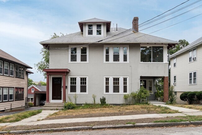 Building Photo - 37-39-39 Lewis Rd