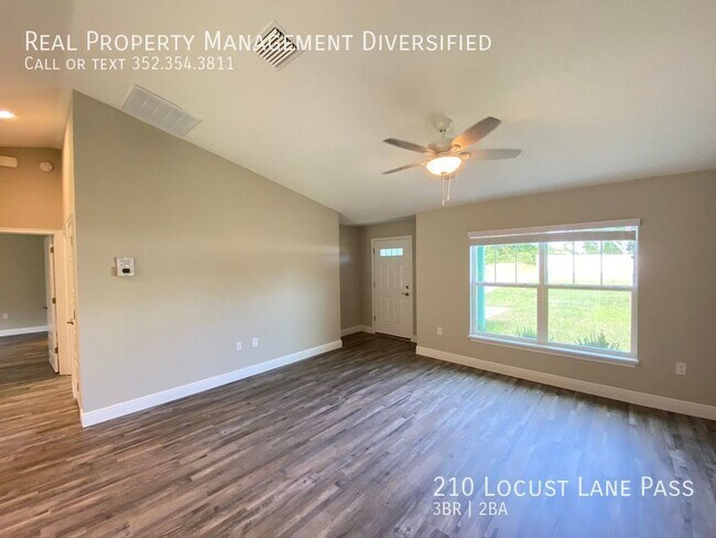 Building Photo - 210 Locust Lane Pass