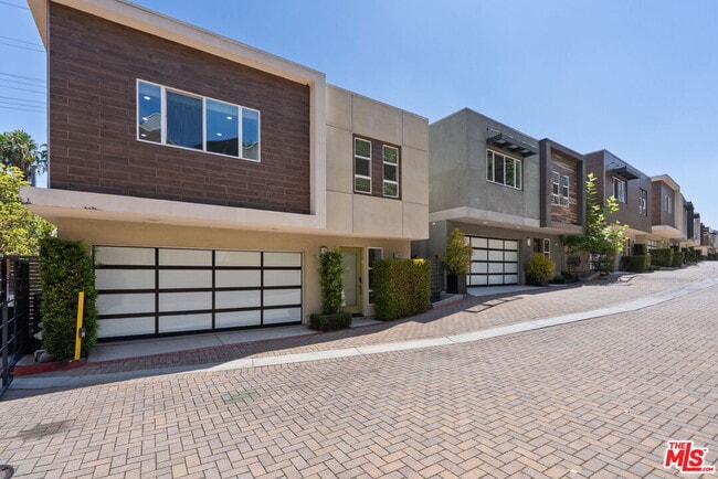 Building Photo - 2780 Wright Ln
