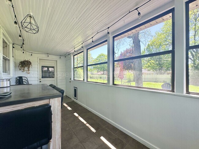 Building Photo - 4327 Samoset Rd