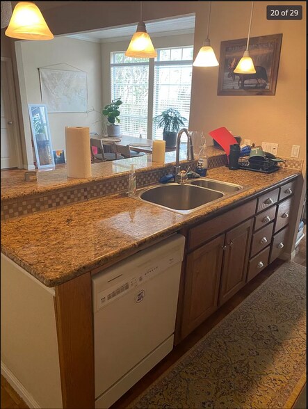 Building Photo - 3809 Spicewood Springs Rd