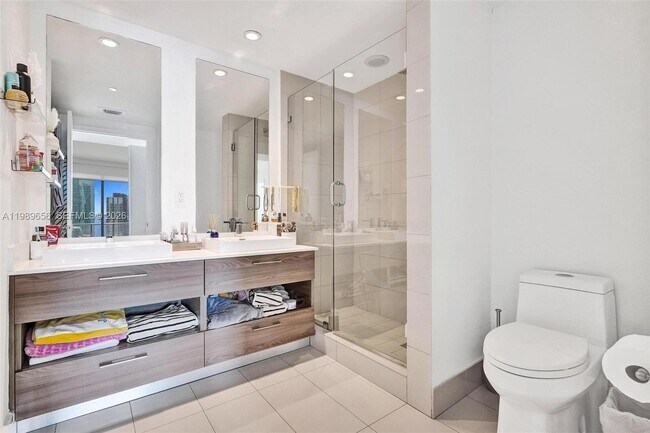 Building Photo - 1300 S Miami Ave