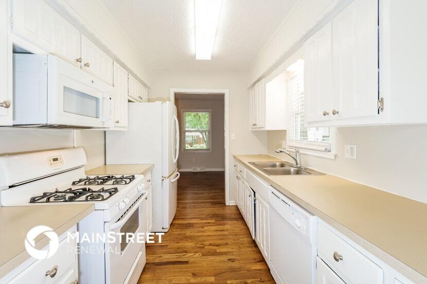 Building Photo - 410 N E Sharon St