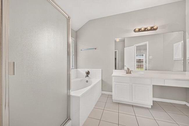 Building Photo - 11814 Copperas Creek Dr