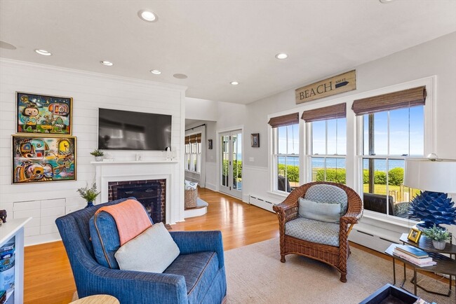 Building Photo - 15 Sheldon Rd