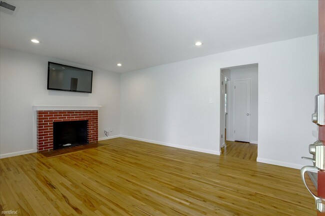 Building Photo - 2 br, 1 bath House - 541 Richmond Avenue