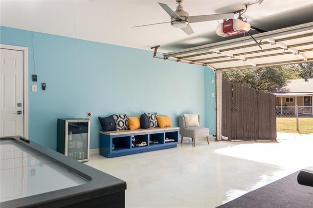 Building Photo - 1000 Middle Cove Dr