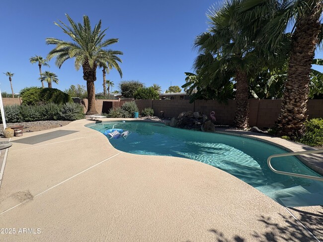 Building Photo - 16425 N Orchard Hills Dr