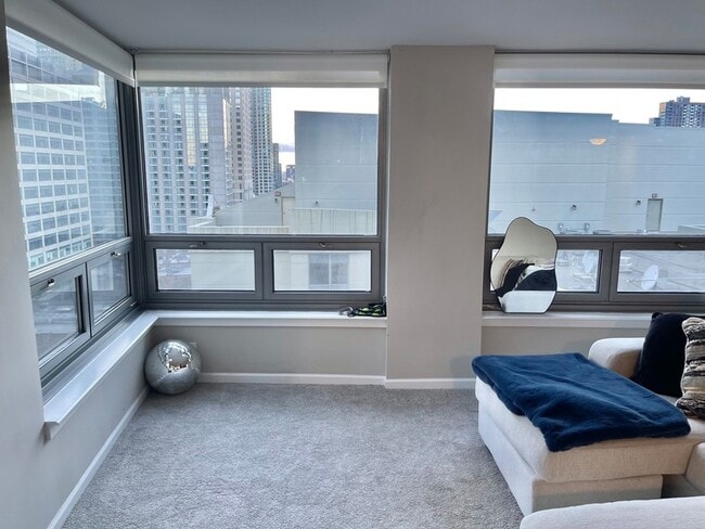 Building Photo - 440 N Wabash Ave