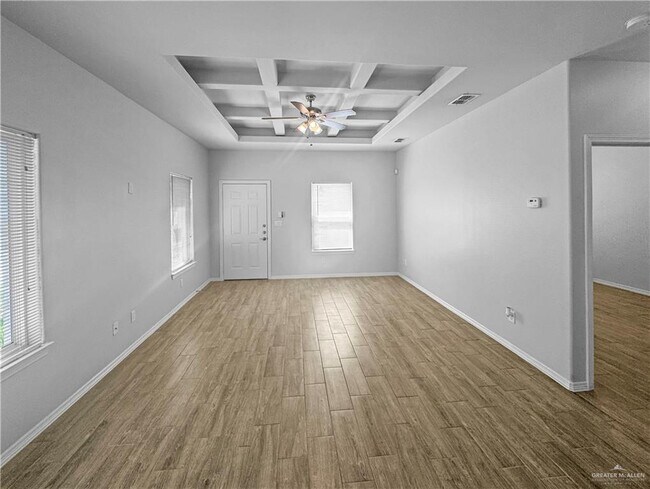 Building Photo - 8 Carlisle Ave