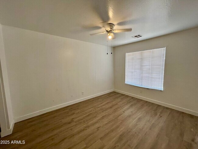 Building Photo - 11121 E Aspen Ave