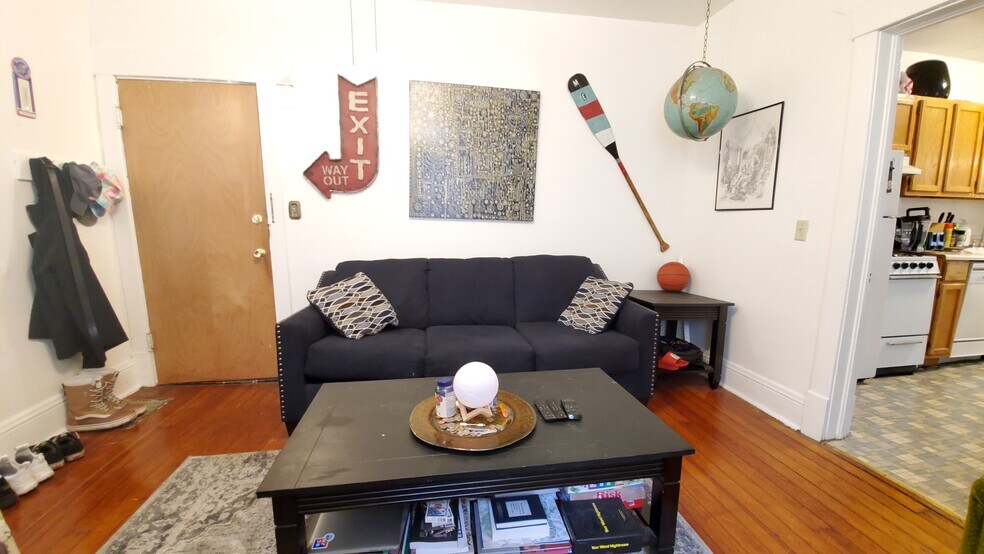 Building Photo - 932 Mississippi St