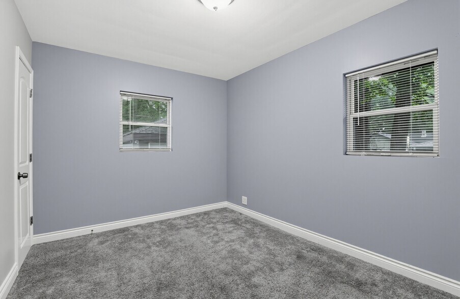 Building Photo - 18307 Wildwood Ave