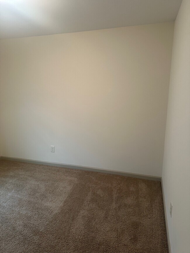 Building Photo - 152 McDowell Pkwy