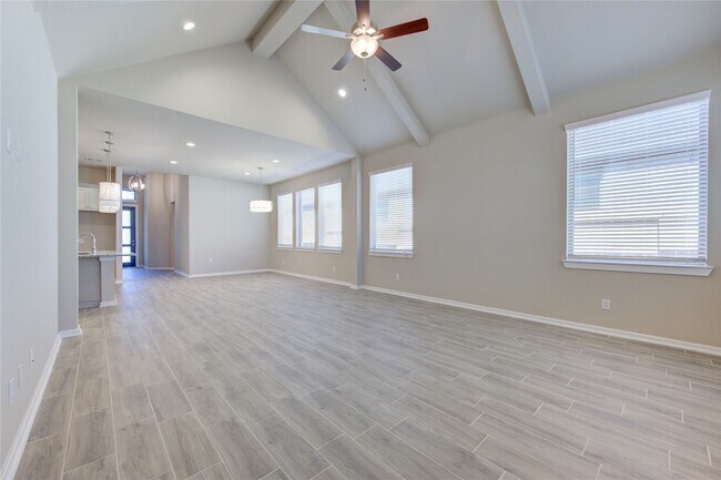 Building Photo - 4203 Maple Glen Dr
