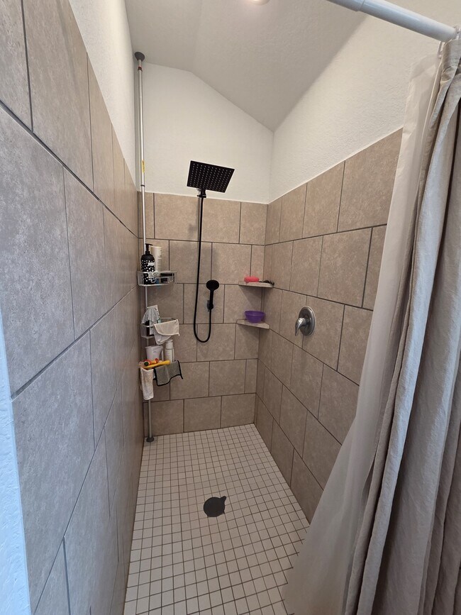 Building Photo - 13323 Savory Pl