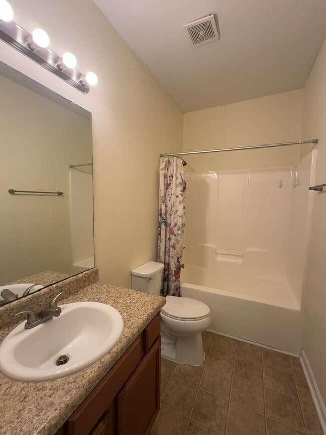 Building Photo - Beautiful 3 Bedroom Townhome in Carolina Forest-224 Caldwell Loop