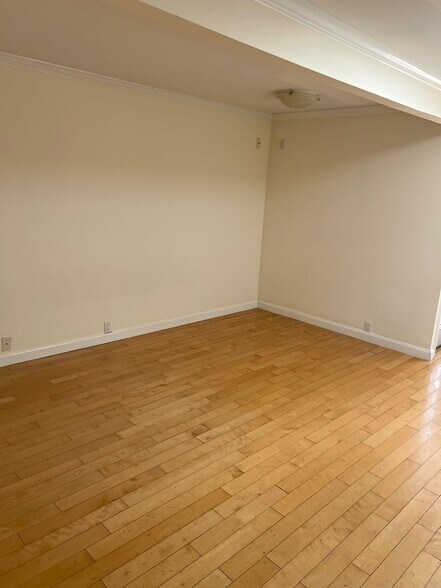 Building Photo - 6 Mount Hood Ct