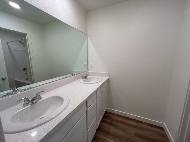 Building Photo - NEW BUILD HOME - Comfortable Living in a New Redding Neighborhood