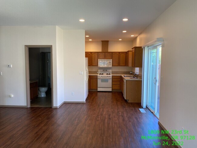 Building Photo - 1809 NW 23rd St