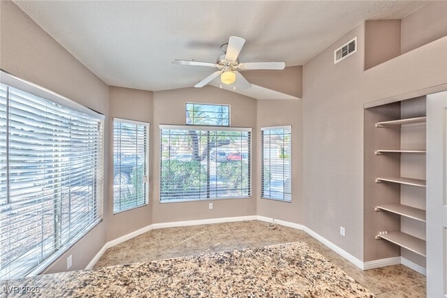 Building Photo - 851 Worrell Ave