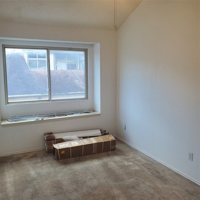 Building Photo - 726 Country Pl Dr