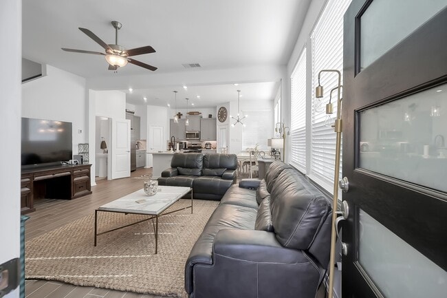 Building Photo - 212 Cider Gum Pl