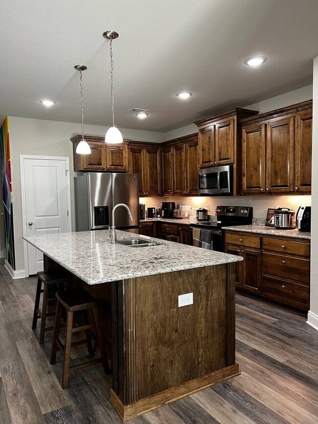 Building Photo - 5388 Parkside Dr