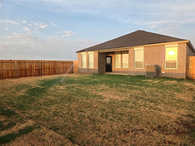Building Photo - 20505 Deer Creek Dr
