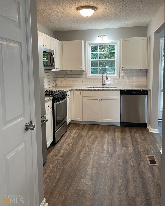 Building Photo - 509 Ashford Ct