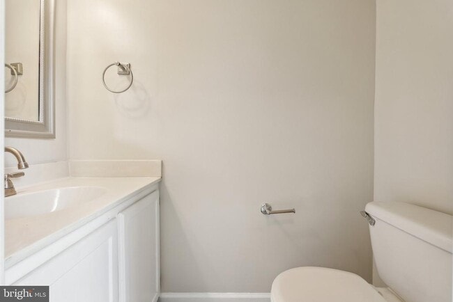 Building Photo - 7191 Fairfield Ct
