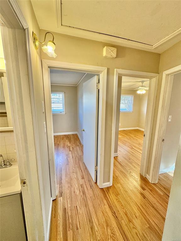 Building Photo - 1100 Lombard Dr