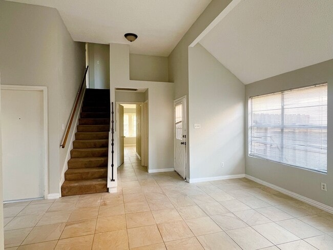 Building Photo - 18586 N Lyford Dr