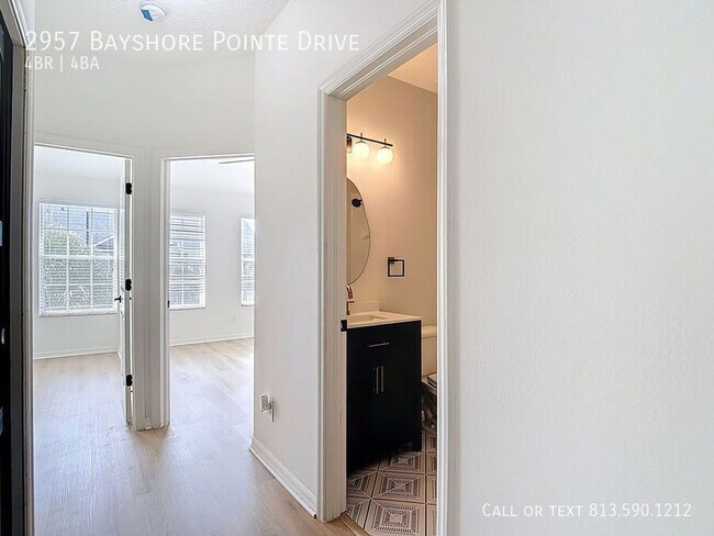 Building Photo - 2957 Bayshore Pointe Dr