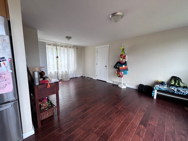 Building Photo - Large 4 Bedroom home with views of Bellingham Bay and Garage