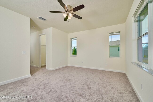 Building Photo - 5940 Manzanita Way