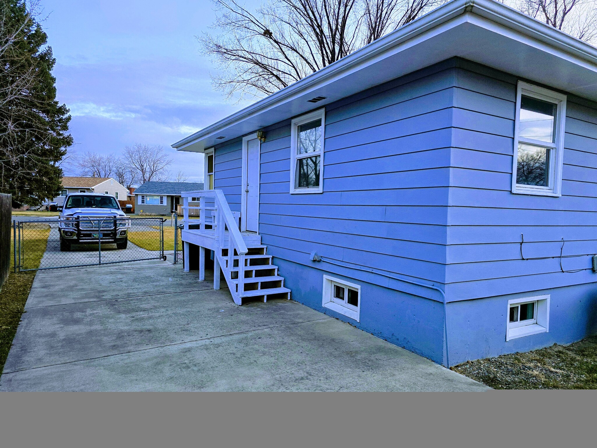 Building Photo - 33 Marshall Dr