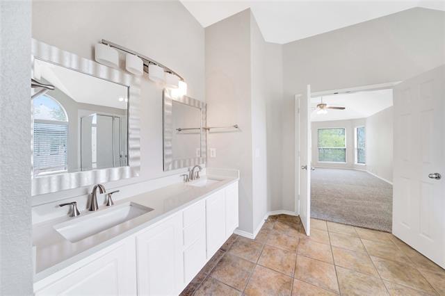 Building Photo - 8625 Luzerne Dr