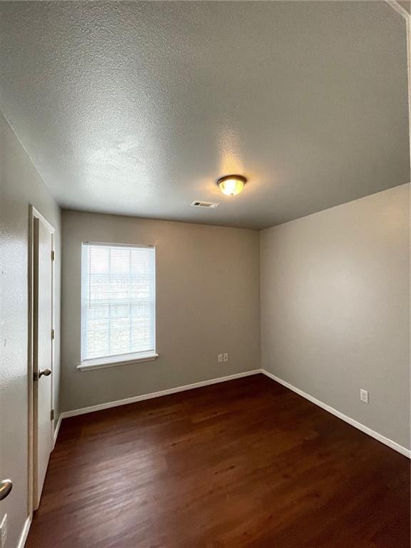 Building Photo - 1132 Nelson Dr