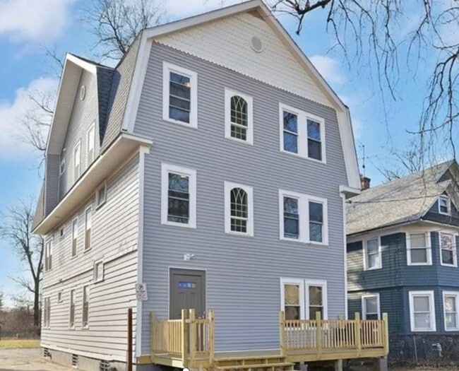 Building Photo - 213 Westland St