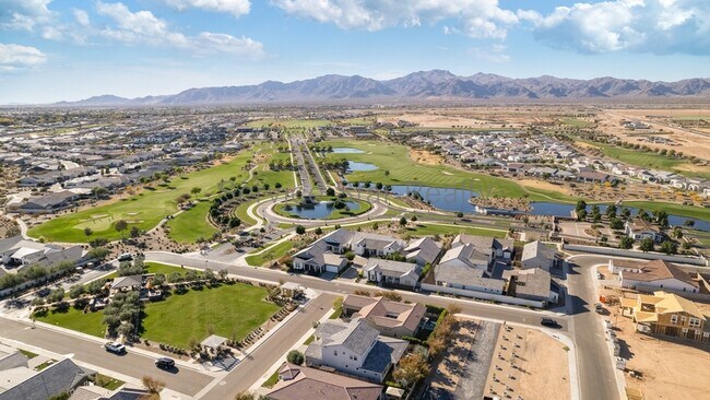 Building Photo - 17171 W Thousand Oaks St