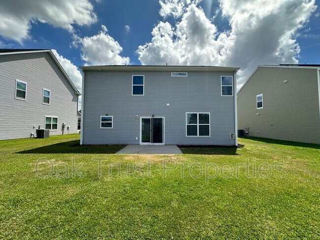 Building Photo - 7757 Discovery Rd
